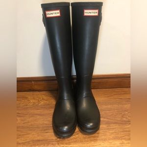 Hunter rain boots- size 8